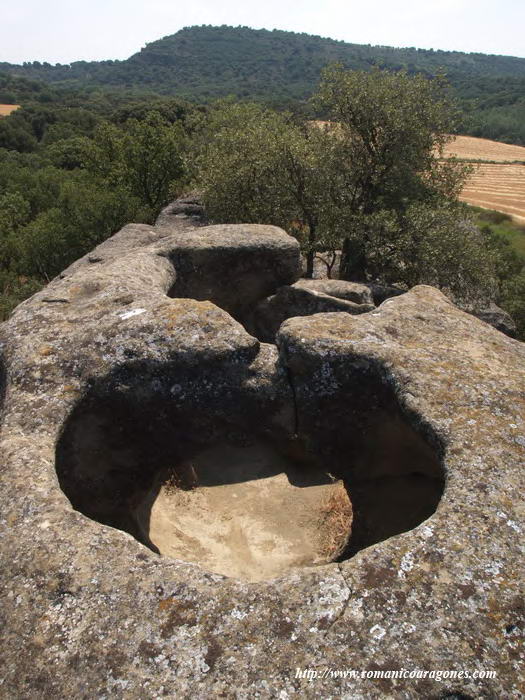 DETALLE DE CAS EN LA PIEDRA DE LOS MOROS